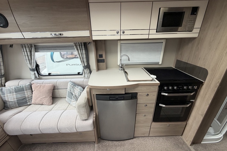 Compass Capiro 550